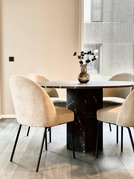 Private Lux 2Br & 2Ba City Center With Free Parking Reikiavik Exterior foto